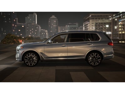 2027 BMW X7 Base