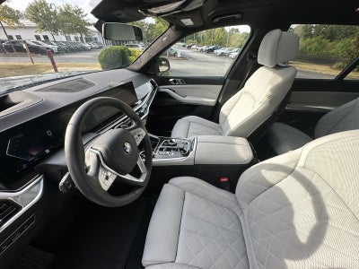 2024 BMW X7 xDrive40i