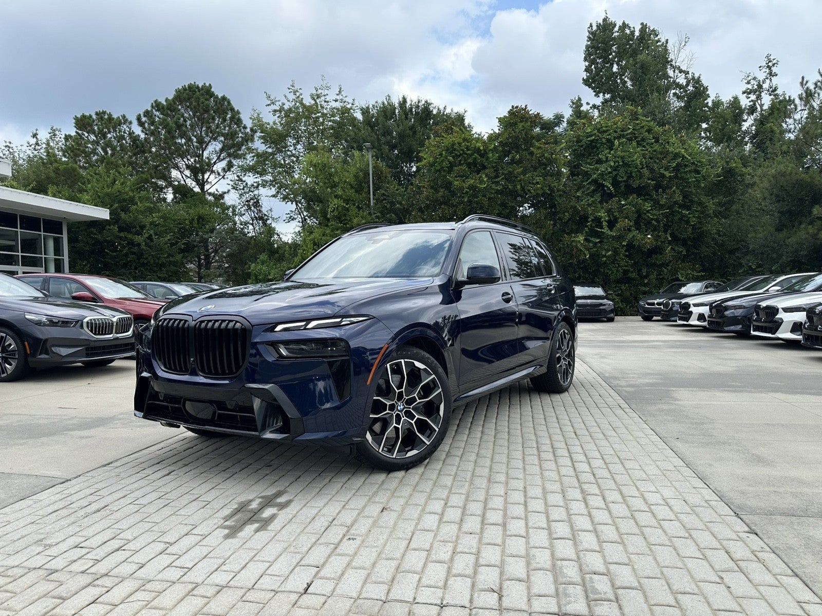 2024 BMW X7 xDrive40i