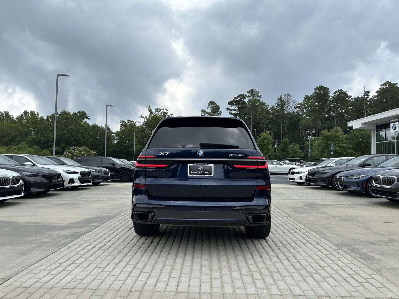 2024 BMW X7 xDrive40i
