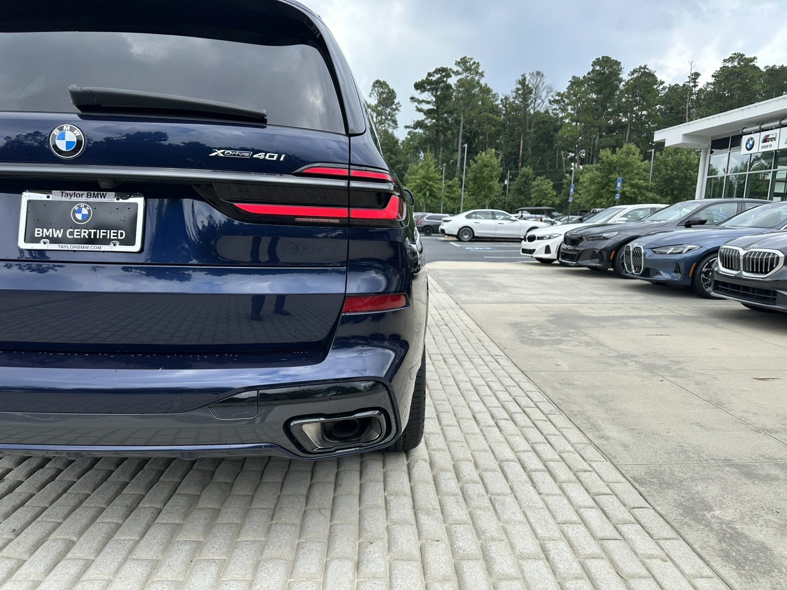 2024 BMW X7 xDrive40i