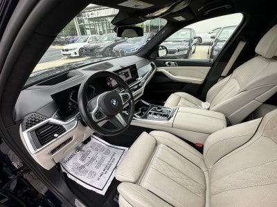 2024 BMW X7 xDrive40i