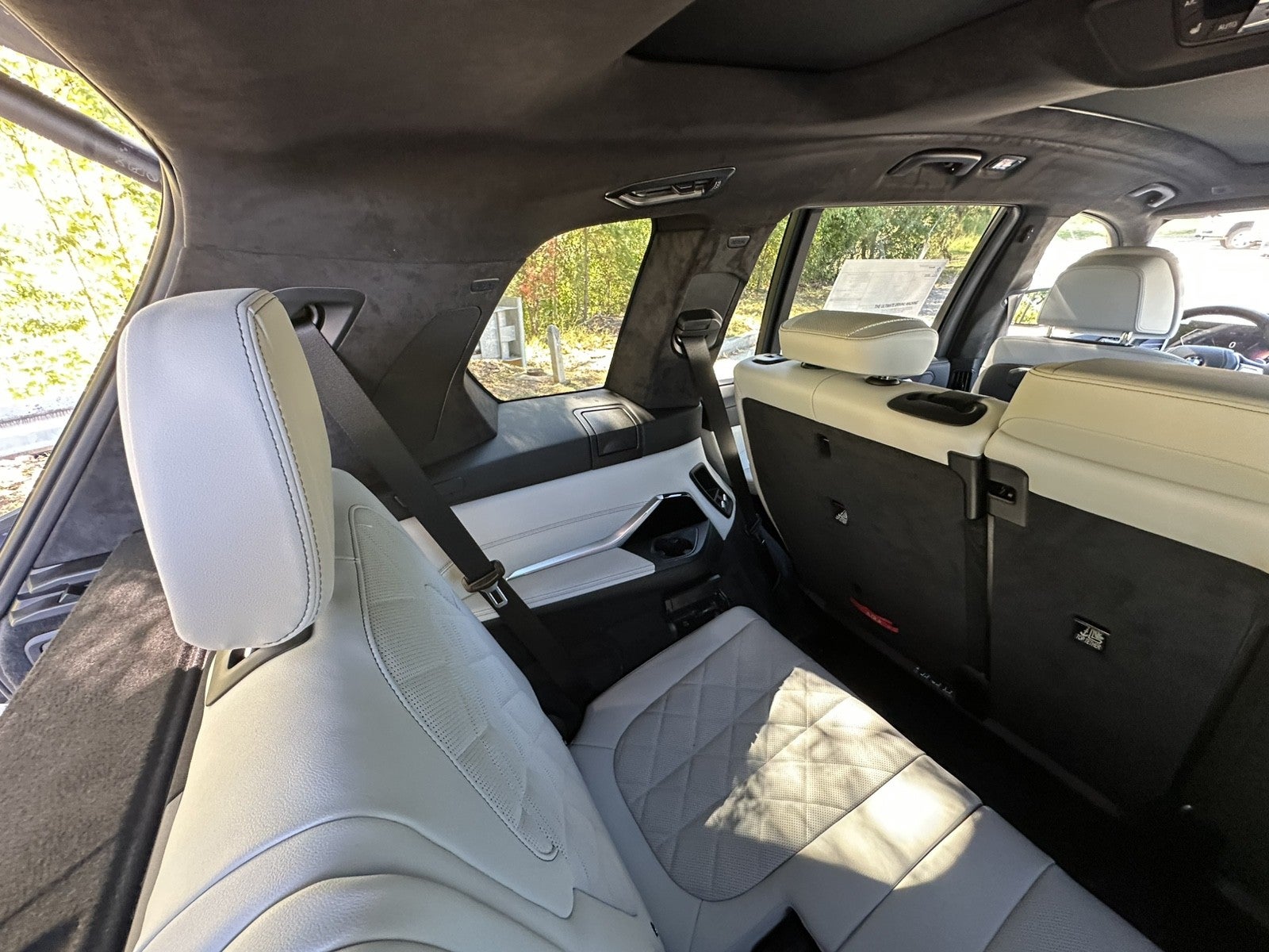 2027 BMW X7 xDrive40i