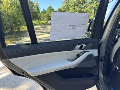 2027 BMW X7 xDrive40i