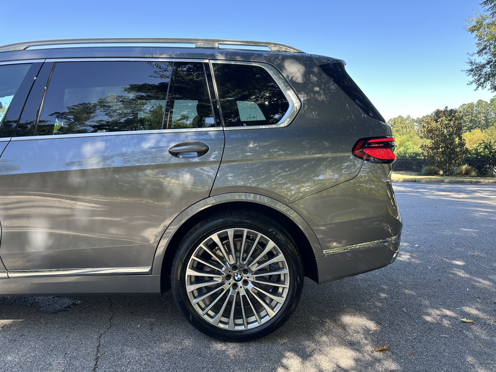 2027 BMW X7 xDrive40i