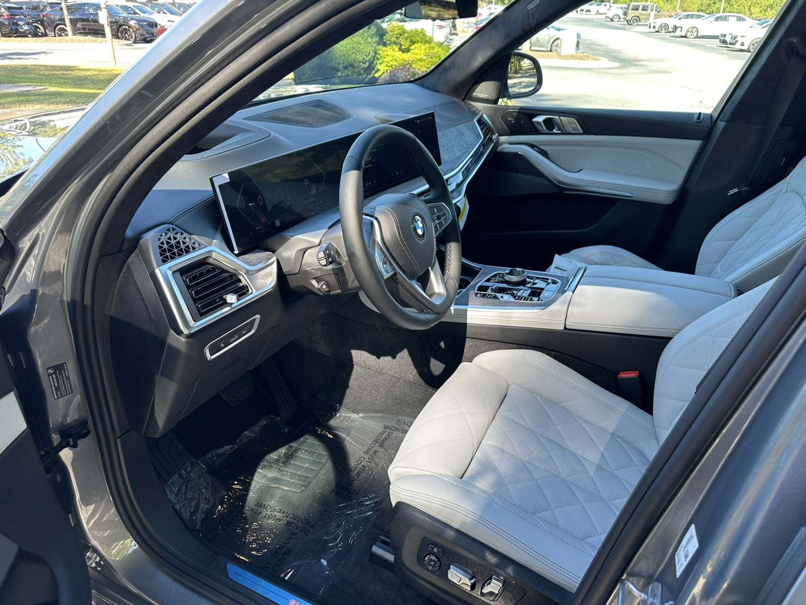 2027 BMW X7 xDrive40i