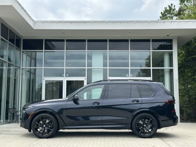 2027 BMW X7 xDrive40i