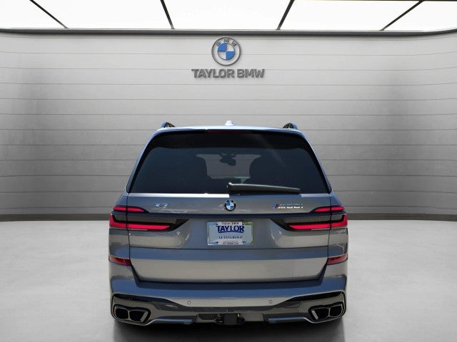2026 BMW X7 M60i