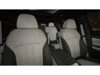 2026 BMW X7 M60i