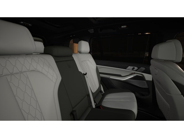 2026 BMW X7 M60i