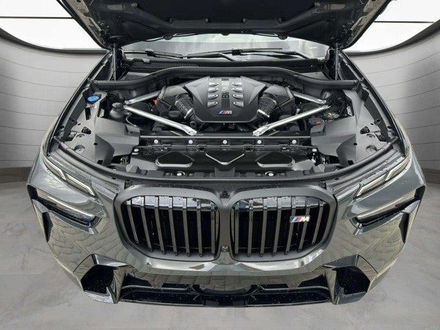 2027 BMW X7 M60i