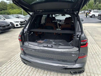 2027 BMW X7 M60i