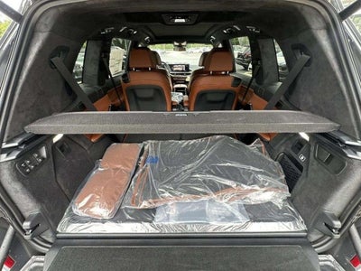 2027 BMW X7 M60i