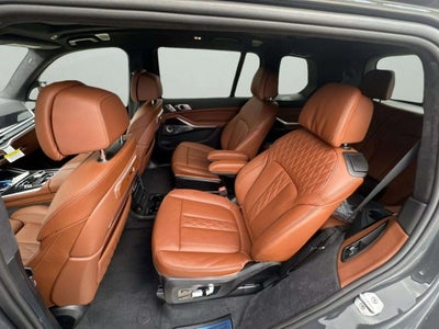 2027 BMW X7 M60i