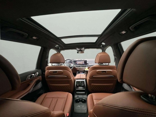 2027 BMW X7 M60i
