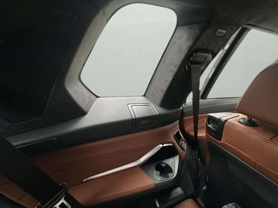 2027 BMW X7 M60i