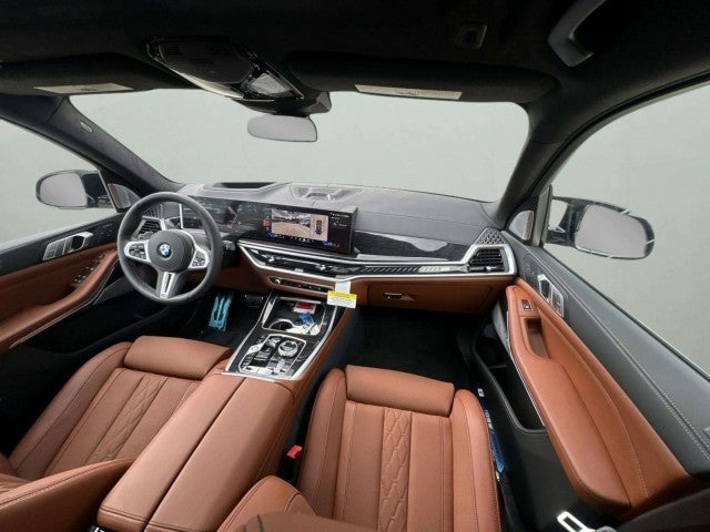 2027 BMW X7 M60i