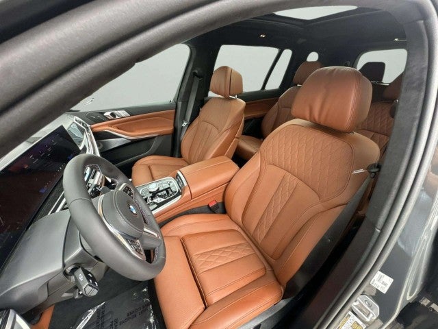 2027 BMW X7 M60i