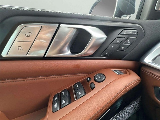2027 BMW X7 M60i