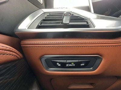 2027 BMW X7 M60i
