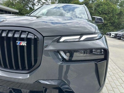 2027 BMW X7 M60i