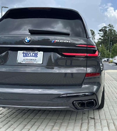 2027 BMW X7 M60i