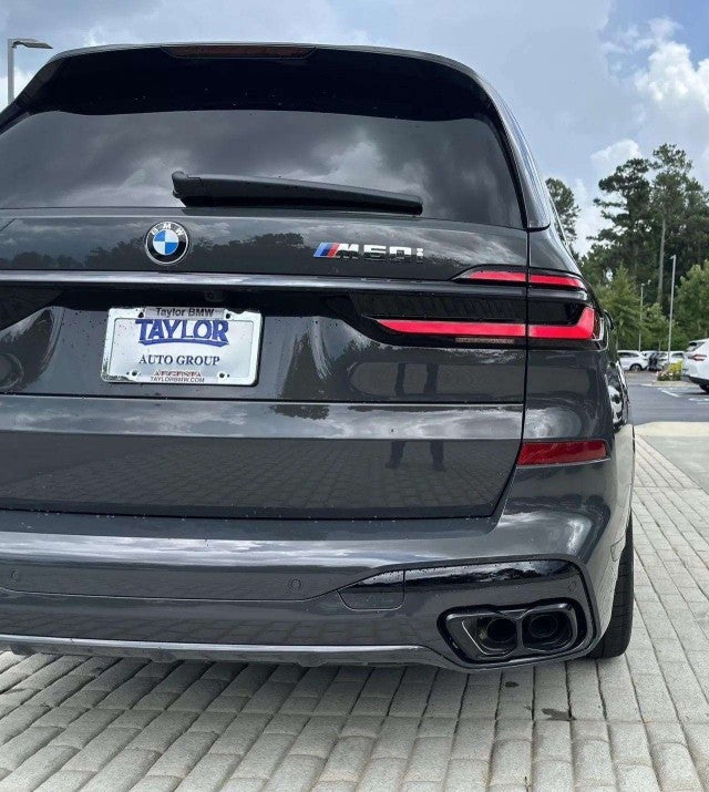 2027 BMW X7 M60i