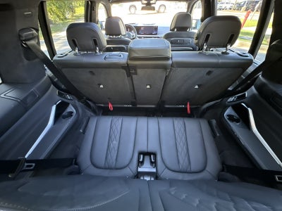 2024 BMW X7 M60i