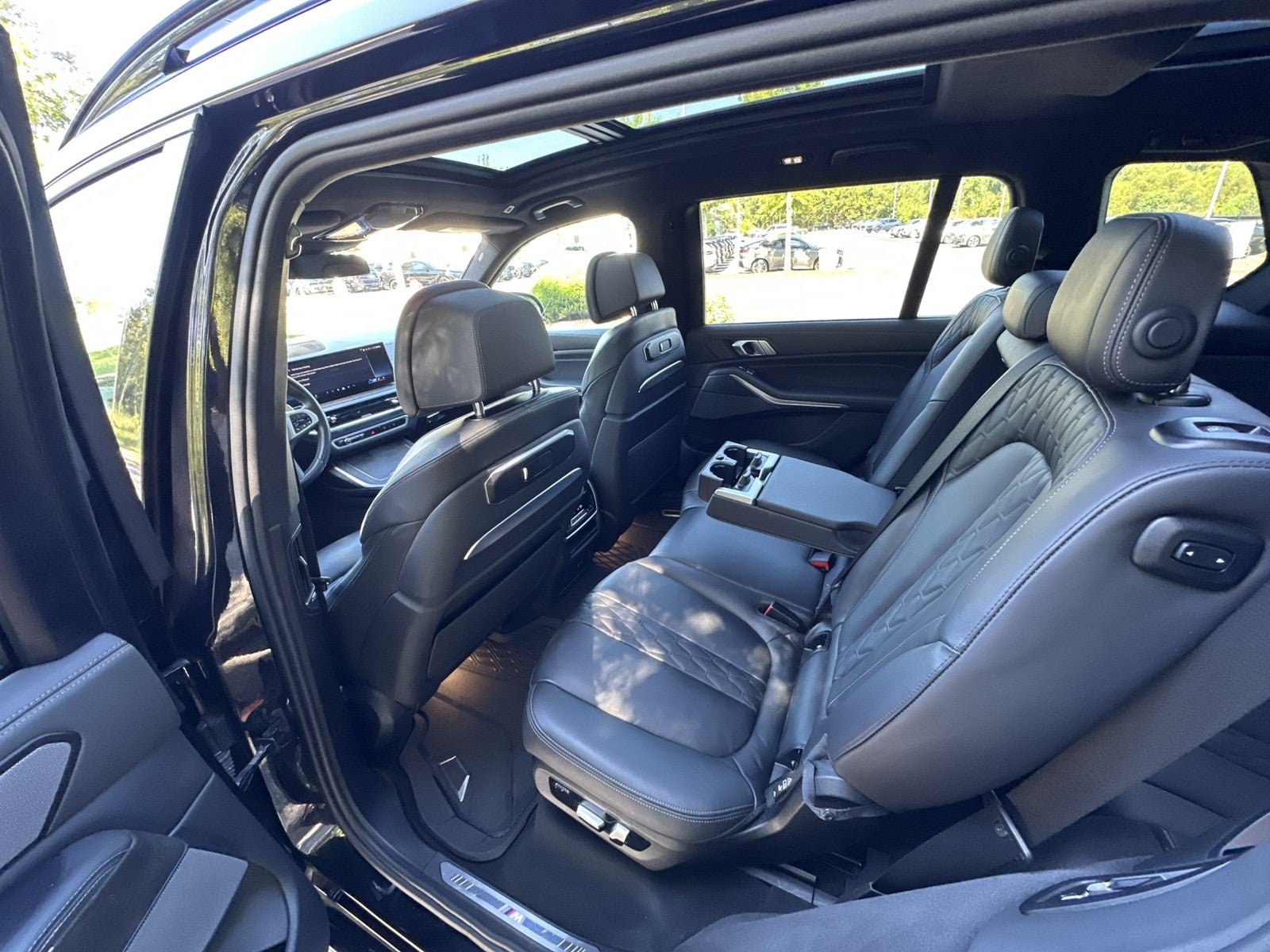2024 BMW X7 M60i