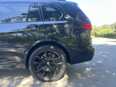 2024 BMW X7 M60i