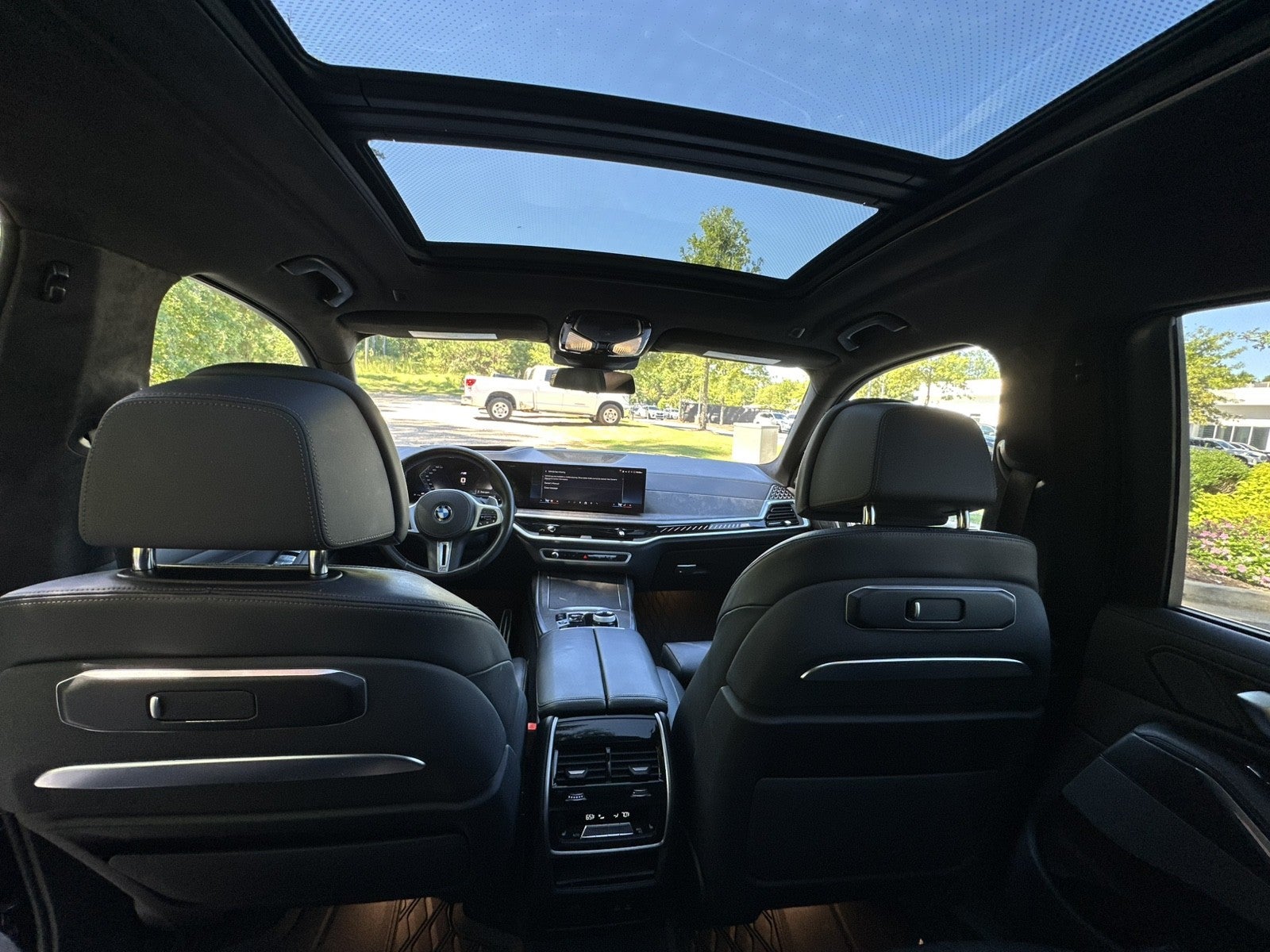 2024 BMW X7 M60i