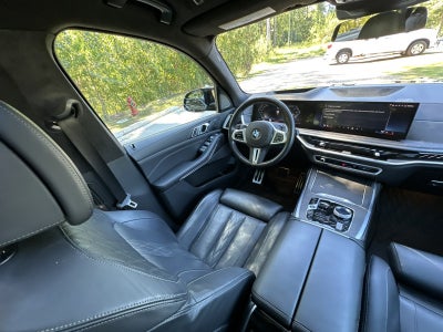 2024 BMW X7 M60i