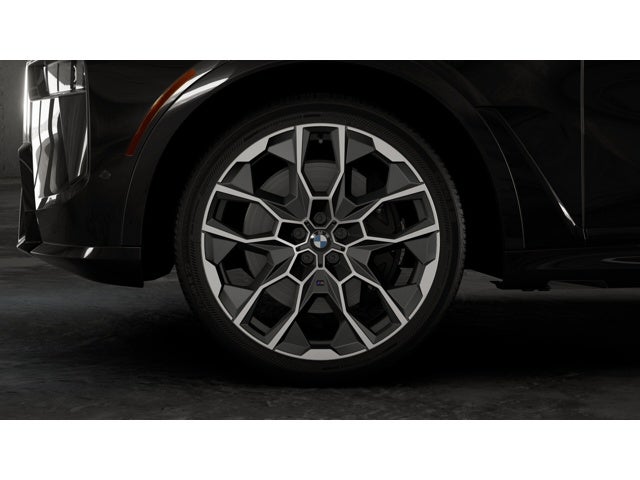 2027 BMW X7 M60i