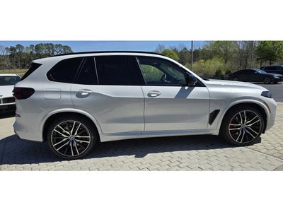 2026 BMW X5 M60i