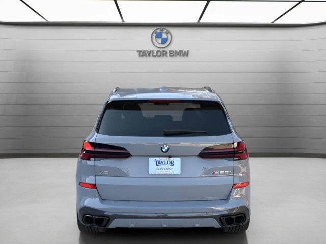 2024 BMW X5 M60i