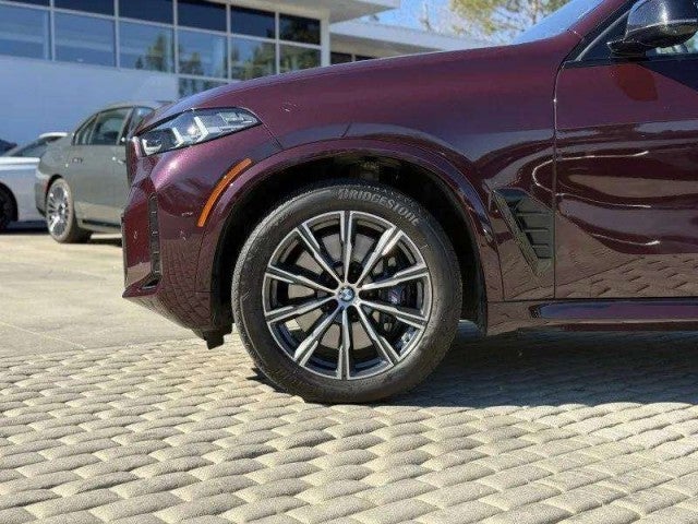 2024 BMW X5 M60i