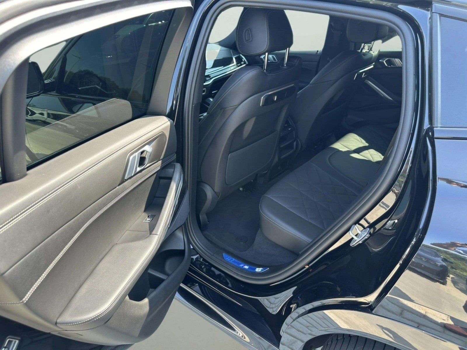 2024 BMW X6 xDrive40i
