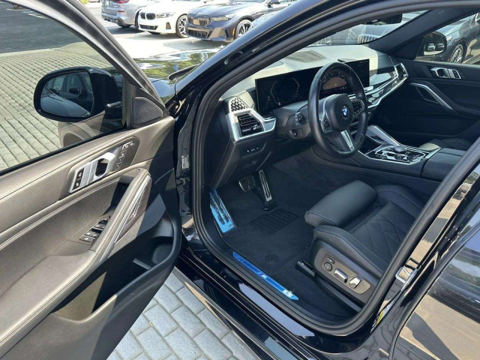 2024 BMW X6 xDrive40i