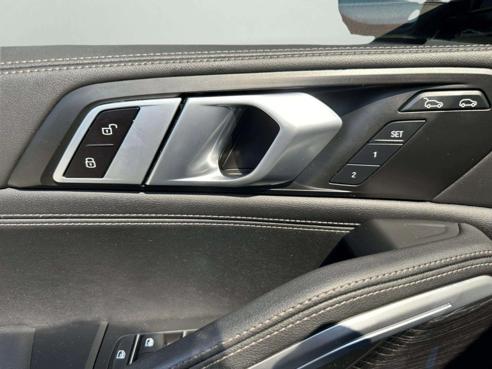 2024 BMW X6 xDrive40i