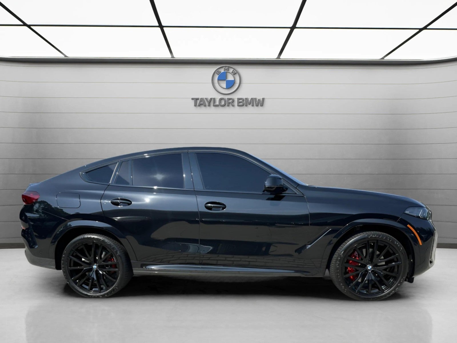 2024 BMW X6 xDrive40i