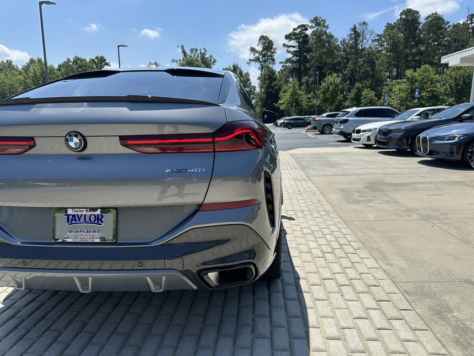 2025 BMW X6 xDrive40i