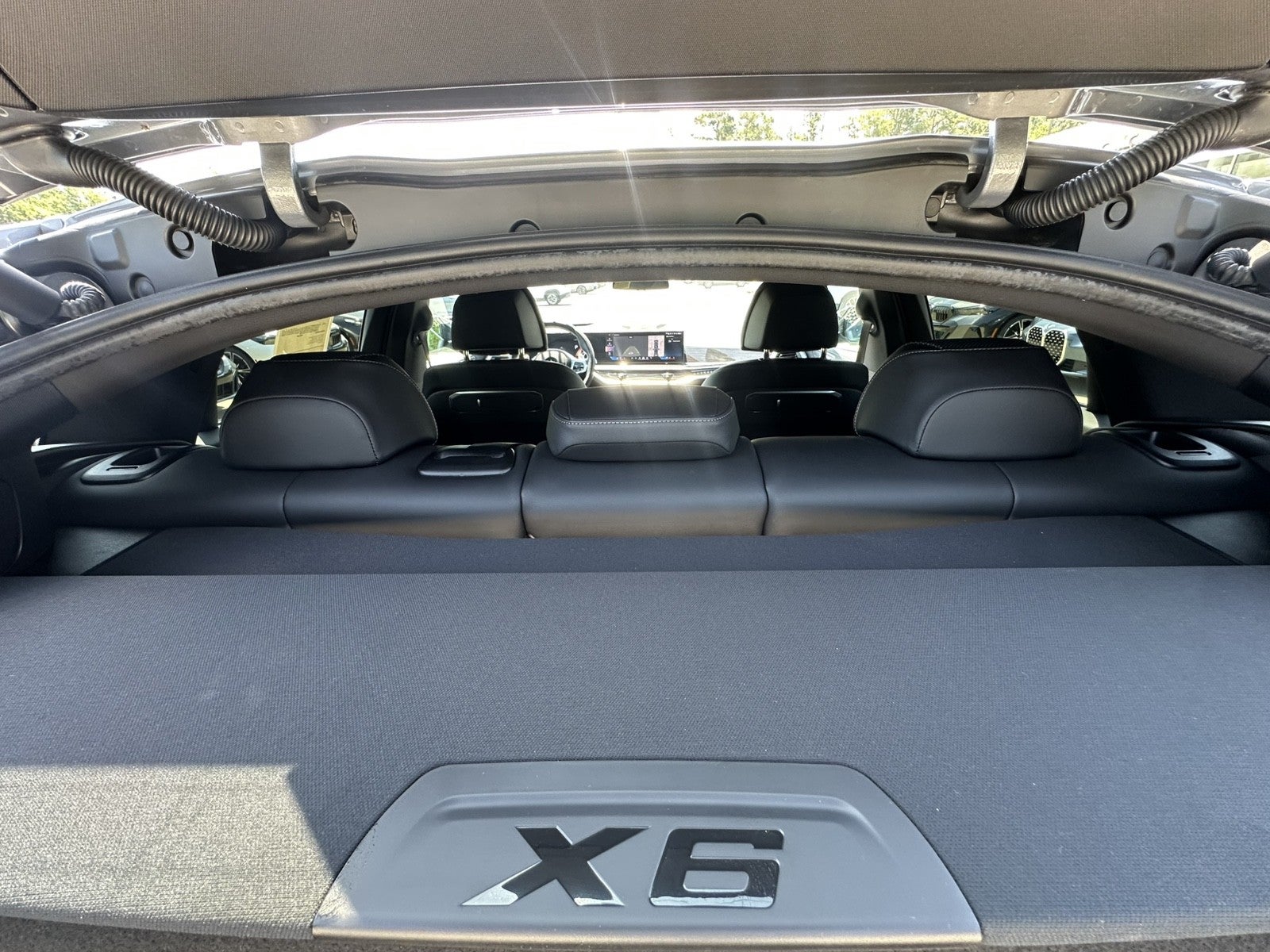 2025 BMW X6 xDrive40i
