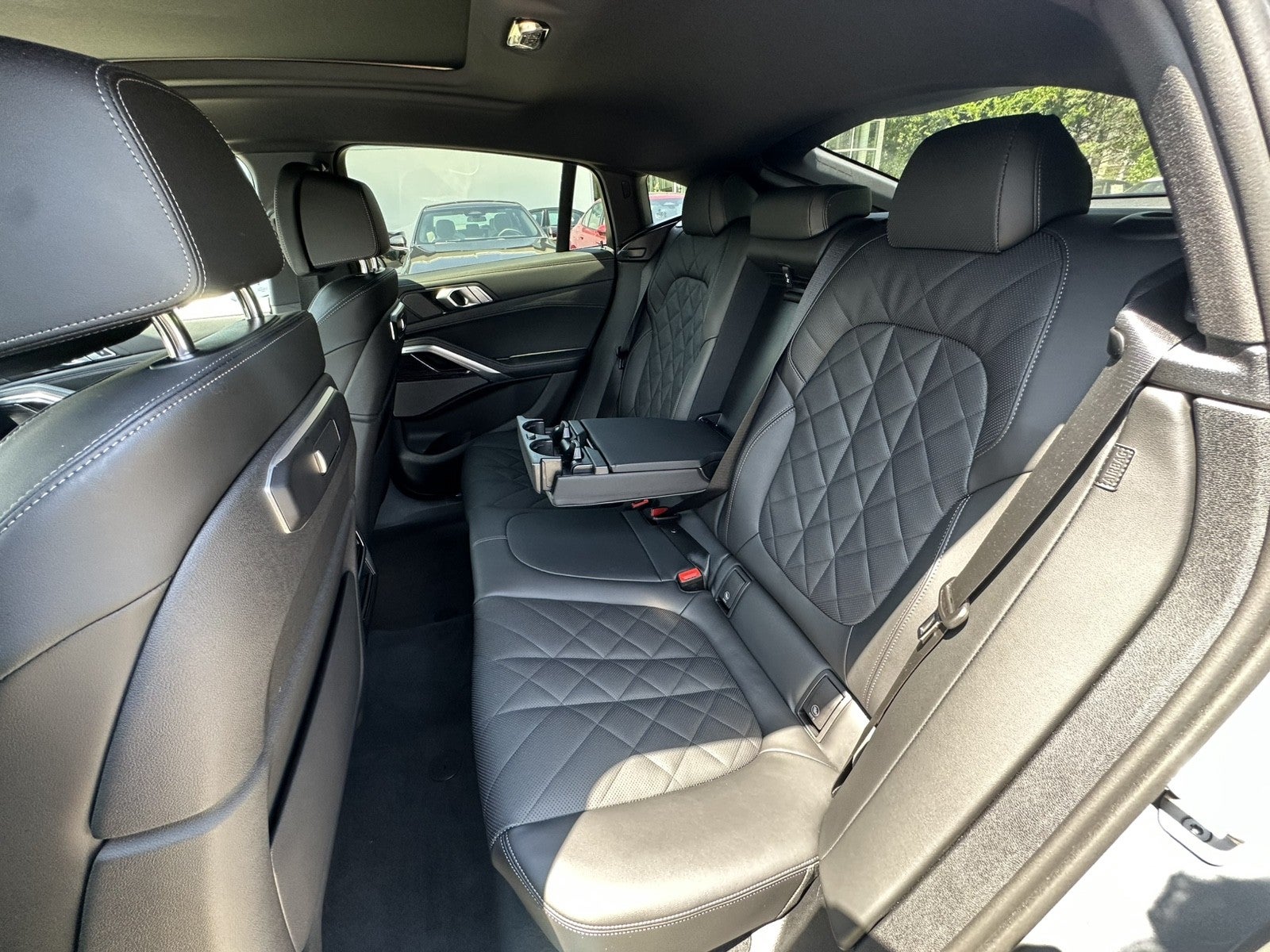 2025 BMW X6 xDrive40i