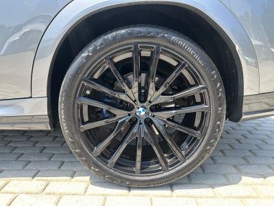 2025 BMW X6 xDrive40i
