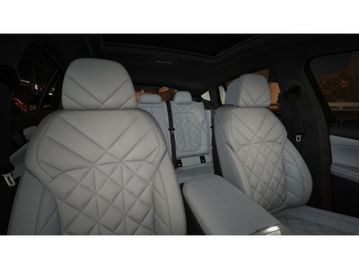 2027 BMW X6 xDrive40i