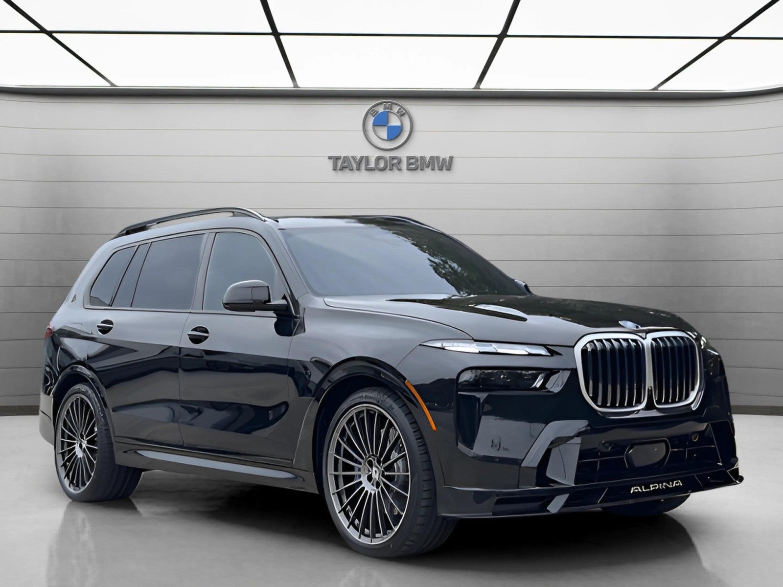 2026 BMW X7 ALPINA XB7