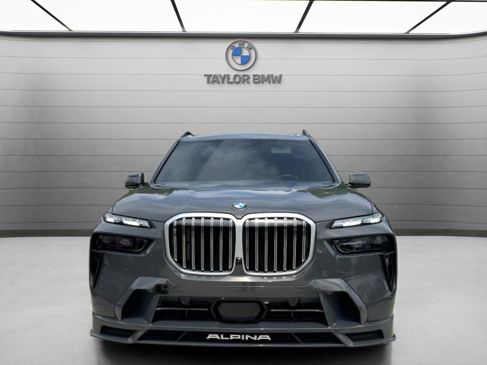 2024 BMW X7 ALPINA XB7