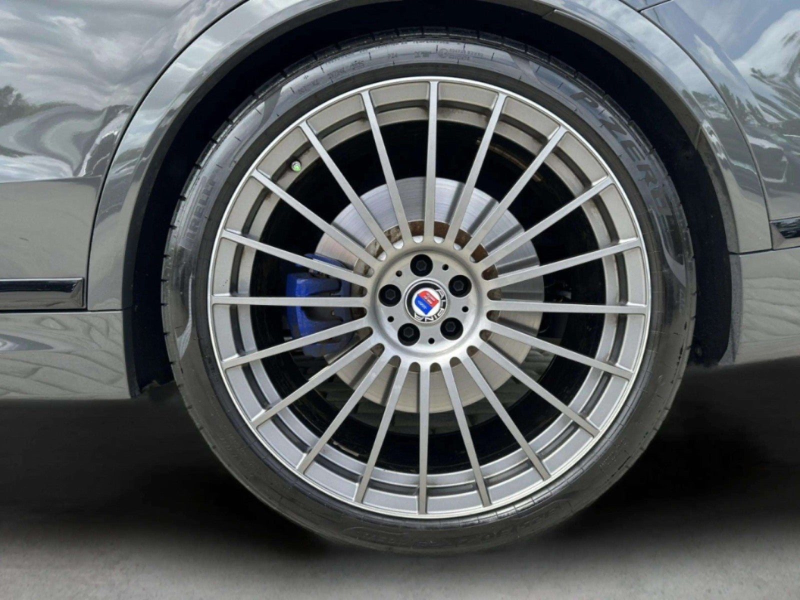 2024 BMW X7 ALPINA XB7
