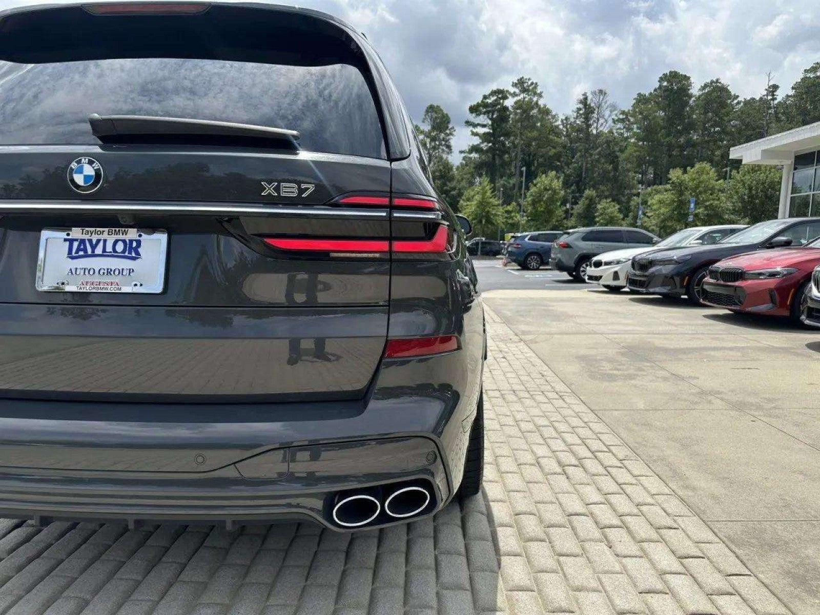 2024 BMW X7 ALPINA XB7