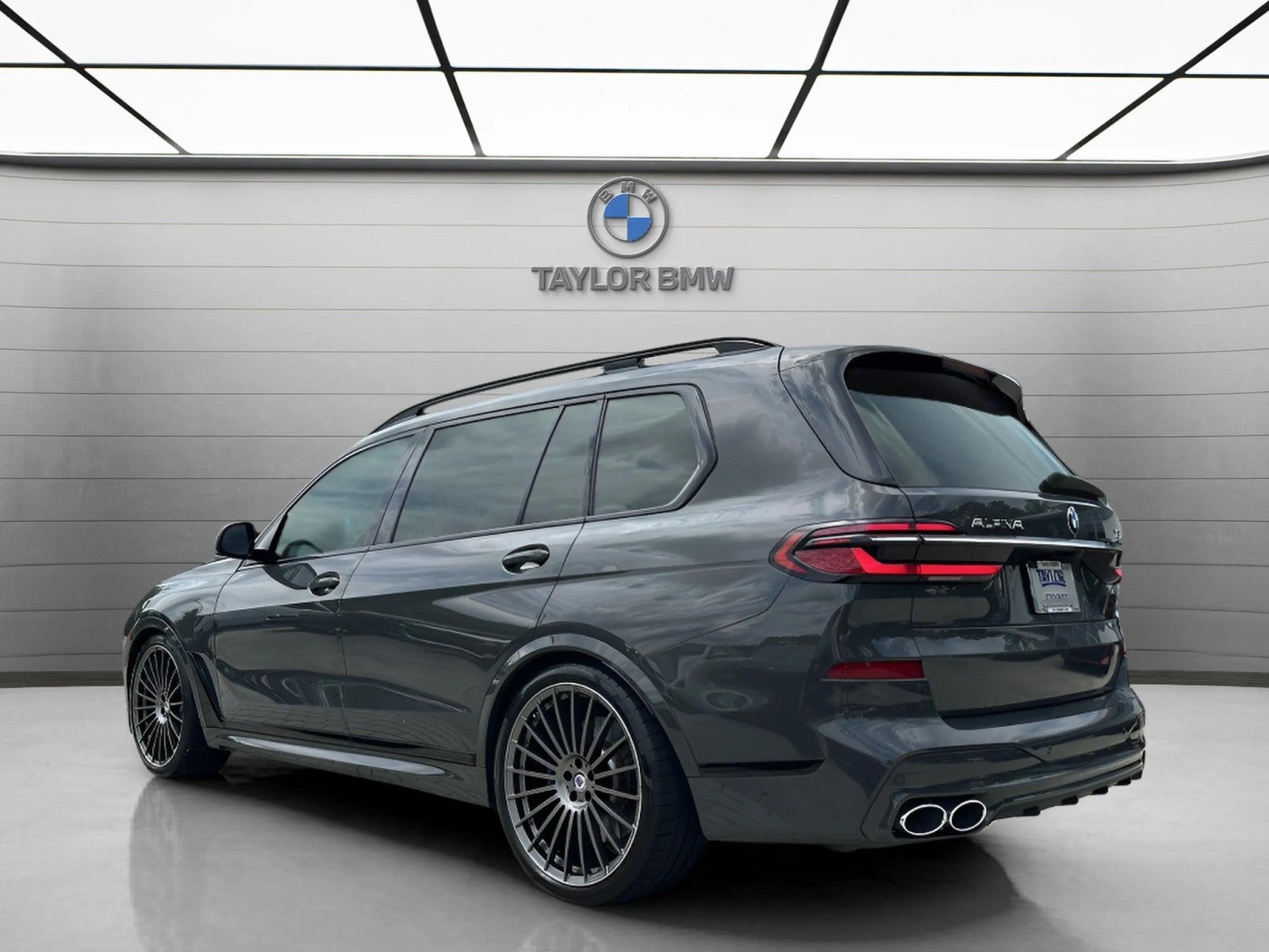 2024 BMW X7 ALPINA XB7